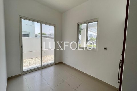 Снять в аренду таунхаус в Arabella Townhouses, Мудон, Дубай: 4 спальни, 235м², № 46390 - фото 17