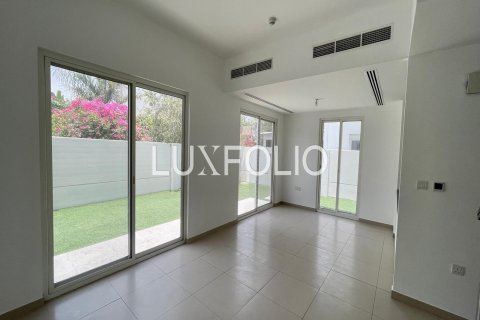 Снять в аренду таунхаус в Arabella Townhouses, Мудон, Дубай: 4 спальни, 235м², № 46390 - фото 8