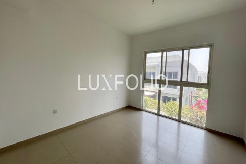 Снять в аренду таунхаус в Arabella Townhouses, Мудон, Дубай: 4 спальни, 235м², № 46390 - фото 9