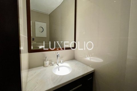 Снять в аренду квартиру в The Address Sky View Towers, Даунтаун Дубай (Даунтаун Бурдж Дубай), Дубай: 3 спальни, 198м², № 46381 - фото 15