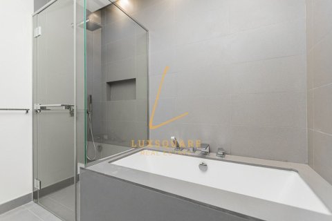 Apartment in Al Wasl, Dubai 3 bedrooms, 204 sq.m. № 141829 - photo 14