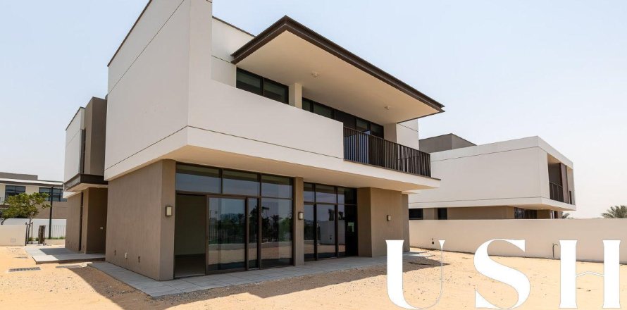 Villa in Al Furjan, Dubai 4 bedrooms, 575 sq.m. № 46747