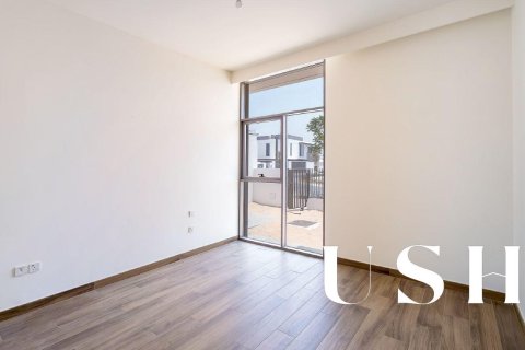 Villa in Al Furjan, Dubai 4 bedrooms, 575 sq.m. № 46747 - photo 28