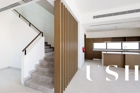 Villa in Al Furjan, Dubai 4 bedrooms, 575 sq.m. № 46747 - photo 7