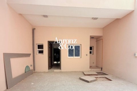 Townhouse in Jumeirah Village Circle, Dubai 4 bedrooms, 286 sq.m. № 137593 - photo 26