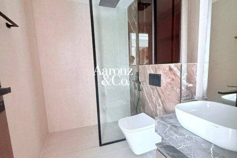 Townhouse in Jumeirah Village Circle, Dubai 4 bedrooms, 286 sq.m. № 137592 - photo 21