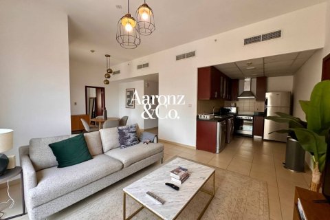 Квартира в Джумейра Бич Резиденс, Дубай, 1 спальня, 71м², № 137597