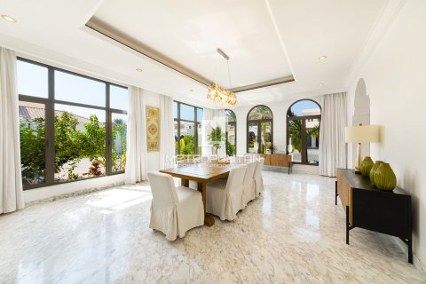 Снять в аренду виллу в Signature Villas, Пальма Джумейра, Дубай: 5 спален, 1245м², № 73154 - фото 3