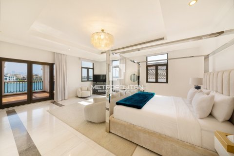 Снять в аренду виллу в Signature Villas, Пальма Джумейра, Дубай: 5 спален, 1245м², № 73154 - фото 18