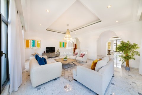 Снять в аренду виллу в Signature Villas, Пальма Джумейра, Дубай: 5 спален, 1245м², № 73154 - фото 14