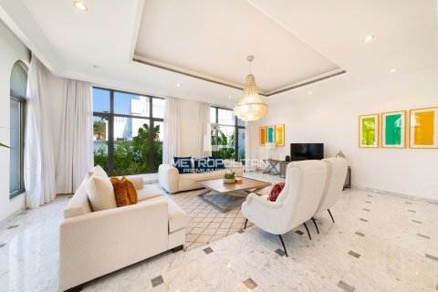 Снять в аренду виллу в Signature Villas, Пальма Джумейра, Дубай: 5 спален, 1245м², № 73154 - фото 12