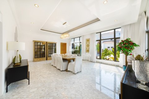 Снять в аренду виллу в Signature Villas, Пальма Джумейра, Дубай: 5 спален, 1245м², № 73154 - фото 15