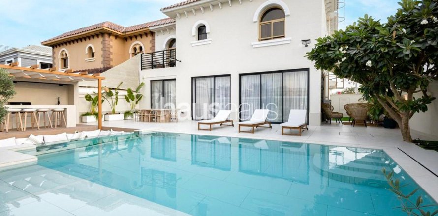 Вилла в Falcon City of Wonders, Дубай, 5 спален, 814м², № 45153