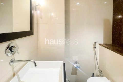 Apartment in Jumeirah Lake Towers, Dubai 2 bedrooms, 150 sq.m. № 45251 - photo 17