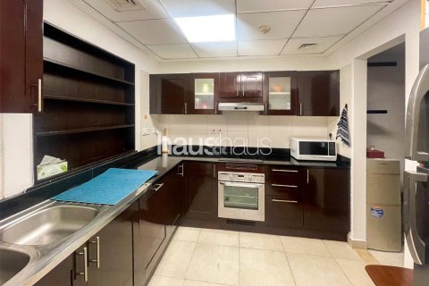 Apartment in Jumeirah Lake Towers, Dubai 2 bedrooms, 150 sq.m. № 45251 - photo 7