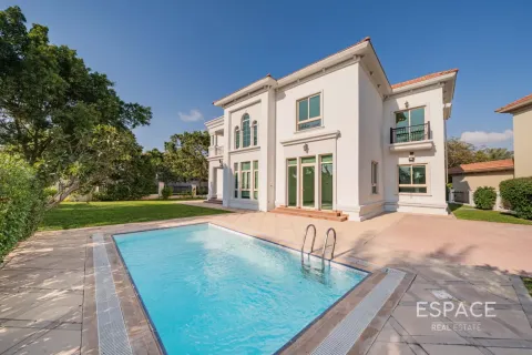 Villa in Jumeirah Islands, Dubai 4 bedrooms, 481 sq.m. № 122971