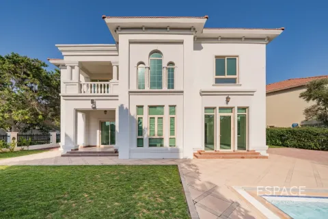 Villa in Jumeirah Islands, Dubai 4 bedrooms, 481 sq.m. № 122971 - photo 19