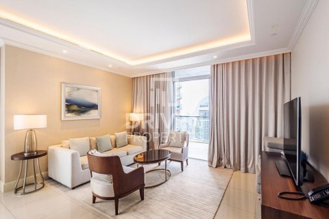 Снять в аренду квартиру в The Address Residence Fountain Views, Даунтаун Дубай (Даунтаун Бурдж Дубай), Дубай: 2 спальни, 146.79м², № 128502 - фото 3
