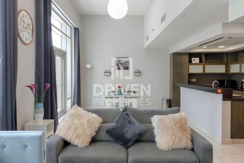 Снять в аренду квартиру в The Lofts, Даунтаун Дубай (Даунтаун Бурдж Дубай), Дубай: 1 спальня, 83.52м², № 128505 - фото 6