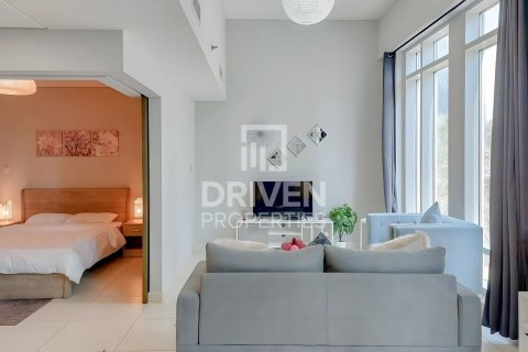 Снять в аренду квартиру в The Lofts, Даунтаун Дубай (Даунтаун Бурдж Дубай), Дубай: 1 спальня, 83.52м², № 128505 - фото 7