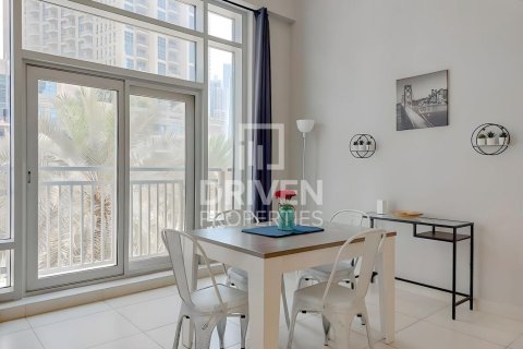 Снять в аренду квартиру в The Lofts, Даунтаун Дубай (Даунтаун Бурдж Дубай), Дубай: 1 спальня, 83.52м², № 128505 - фото 4