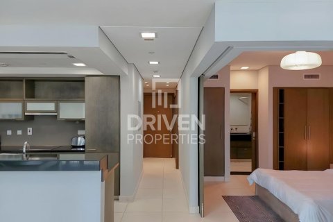 Снять в аренду квартиру в The Lofts, Даунтаун Дубай (Даунтаун Бурдж Дубай), Дубай: 1 спальня, 83.52м², № 128505 - фото 9