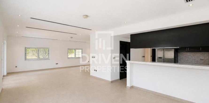 فيلا في Jumeirah Park, دبي 3 غرف نوم, 627.47 م² رقم 137039