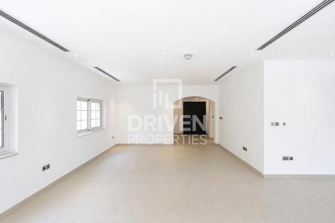 فيلا في Jumeirah Park, دبي 3 غرف نوم, 627.47 م² رقم 137039 - صورة 2