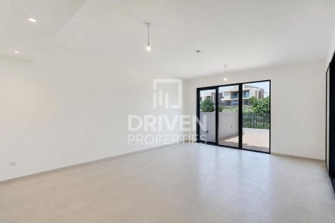 Таунхаус в Джабаль-Али, Дубай, 4 спальни, 366.04м², № 137035