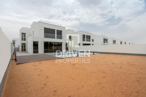 Villa in Jumeirah Park, Dubai 5 bedrooms, 704.3 sq.m. № 140169 - photo 30