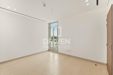 Villa in Jumeirah Park, Dubai 5 bedrooms, 704.3 sq.m. № 140169 - photo 18