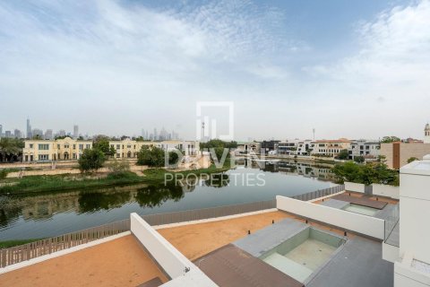Villa in Jumeirah Park, Dubai 5 bedrooms, 704.3 sq.m. № 140169 - photo 2
