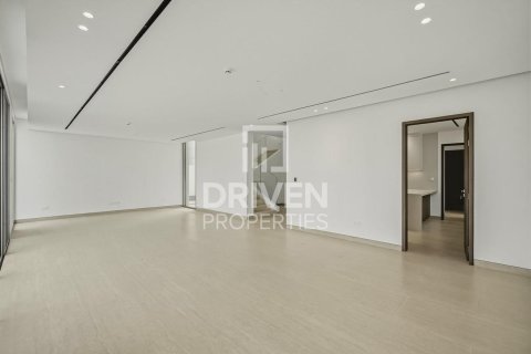 Villa in Jumeirah Park, Dubai 5 bedrooms, 704.3 sq.m. № 140169 - photo 6