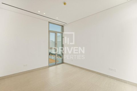 Villa in Jumeirah Park, Dubai 5 bedrooms, 704.3 sq.m. № 140169 - photo 11