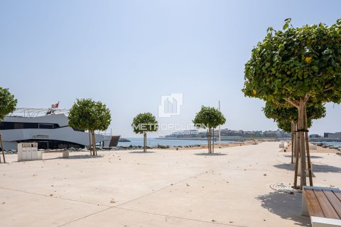 Apartment in EMAAR Beachfront, Dubai Harbour, Dubai 2 bedrooms, 109 sq.m. № 72907