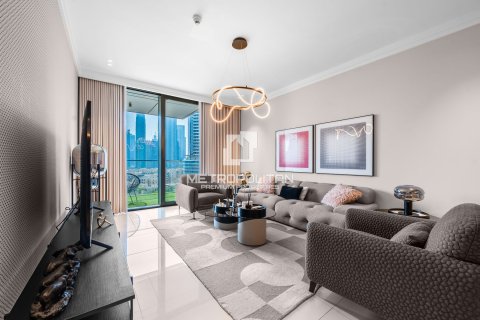 Apartment in Boulevard Point, Downtown Dubai (Downtown Burj Dubai), Dubai 3 bedrooms, 194 sq.m. № 72842 - photo 2