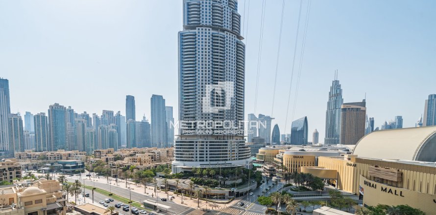 Apartment in Boulevard Point, Downtown Dubai (Downtown Burj Dubai), Dubai 3 bedrooms, 194 sq.m. № 72842