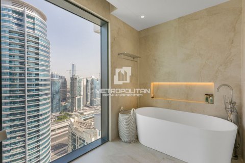 Apartamento en Vida Residences Dubai Marina, Dubai Marina, Dubai, 2 dormitorios, 107 m², № 72908 - foto 22