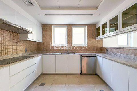 فيلا في Jumeirah Park, دبي 3 غرف نوم, 285 م² رقم 44477 - صورة 2