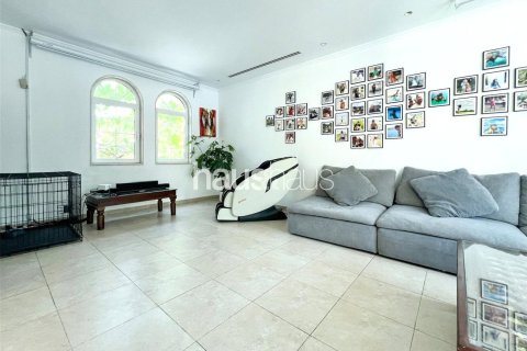 فيلا في Legacy, Jumeirah Park, دبي 3 غرف نوم, 285 م² رقم 44476 - صورة 17