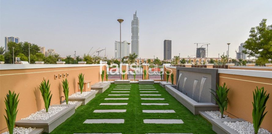 Maison de ville à Jumeirah Village Triangle, Dubai, 2 chambres, 152 m², № 43825