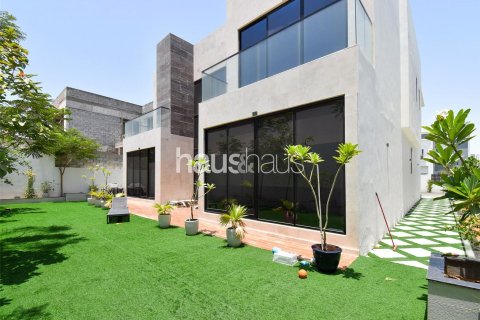 Villa in Al Furjan, Dubai 5 bedrooms, 606 sq.m. № 43823 - photo 19