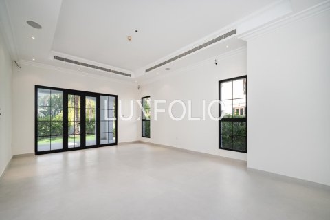 Купить виллу в Джумейра Гольф Эстейтс, Дубай: 6 спален, 1326м², № 45542 - фото 7