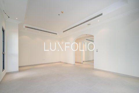 Купить виллу в Джумейра Гольф Эстейтс, Дубай: 6 спален, 1326м², № 45542 - фото 8