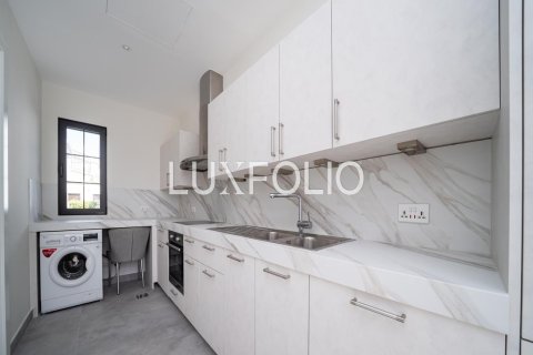 Купить виллу в Джумейра Гольф Эстейтс, Дубай: 6 спален, 1326м², № 45542 - фото 15