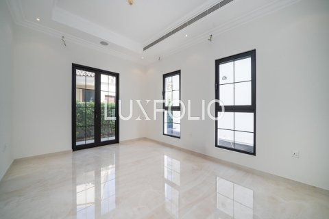 Купить виллу в Джумейра Гольф Эстейтс, Дубай: 6 спален, 1326м², № 45542 - фото 11
