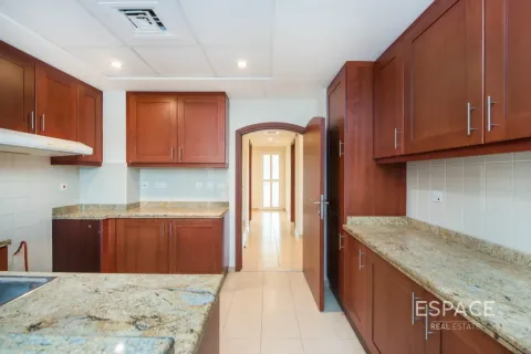 Villa en The Lakes, Dubai, 3 dormitorios, 209 m², № 122731 - foto 6