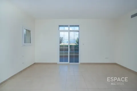 Villa en The Lakes, Dubai, 3 dormitorios, 209 m², № 122731 - foto 8