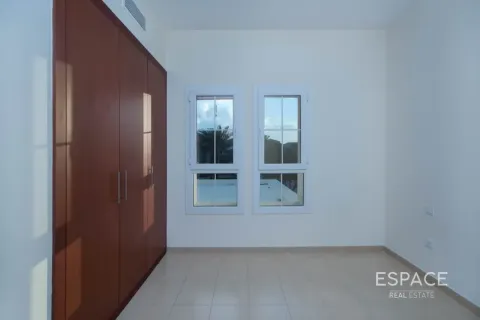 Villa en The Lakes, Dubai, 3 dormitorios, 209 m², № 122731 - foto 13