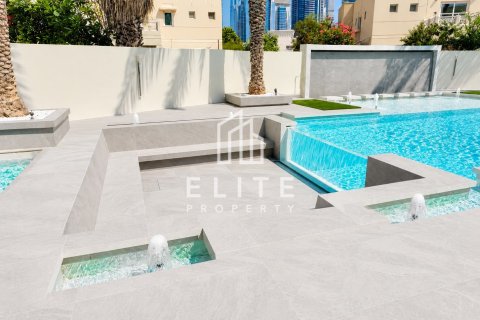 Villa en Meadows 1, Meadows, Dubai, 4 dormitorios, 1221 m², № 124933 - foto 7